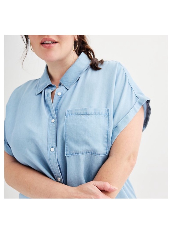 Workshop Republic Clothing Tops - NWT Workshop Republic Clothing SOFT Light Blue Short Sleeve Button-Down Shirt